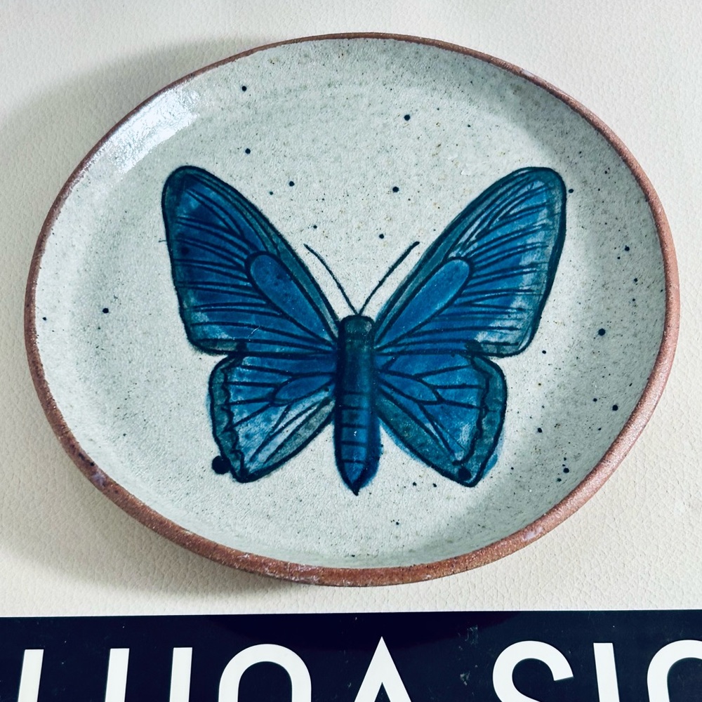 Creative Co-op Butterfly 🦋 Stoneware Dish